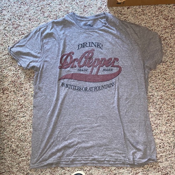 Dr. Pepper Size XL Soft T-shirt. Fits like a large - Picture 1 of 2